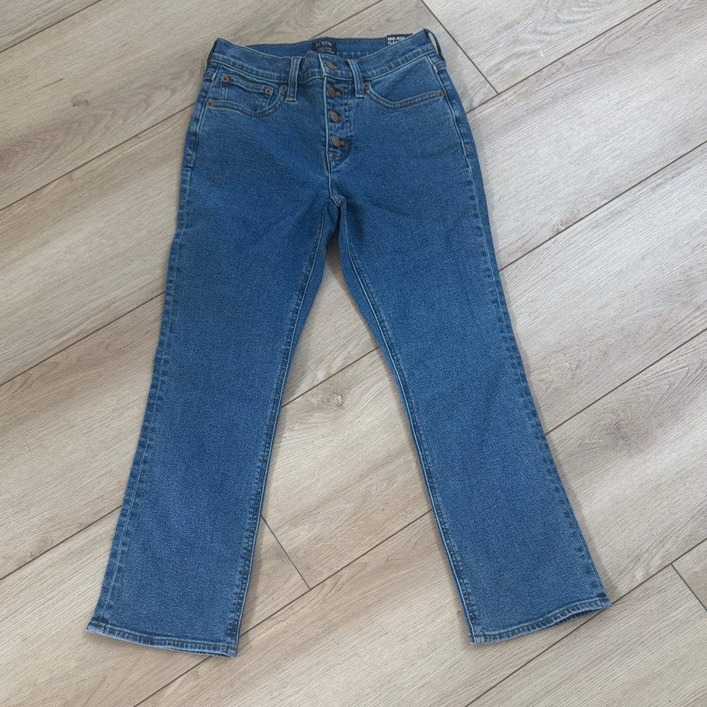 J. Crew mid rise cropped flare jeans. NWT SZ 24
